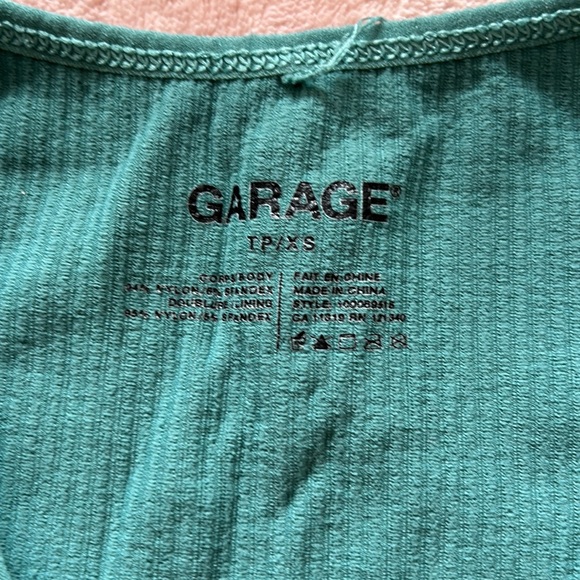 Garage cropped long sleeve - Picture 2 of 2